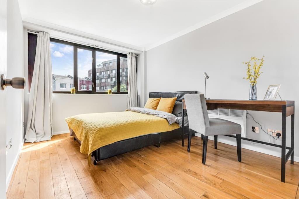 Luxstay Earls Court Apartment - Sleeps Up To 7 Лондон Екстериор снимка